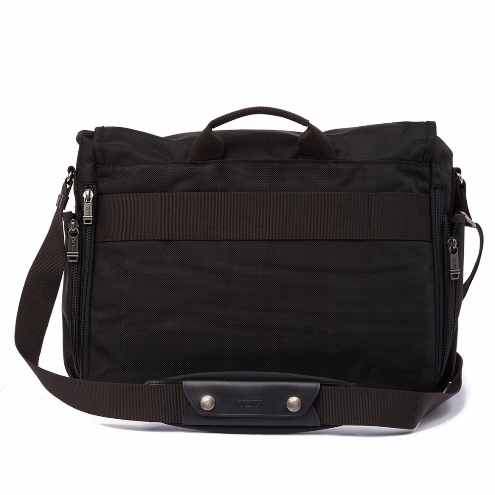 Tumi Northlake Expansion Messenger Bag - Picture 2 of 8
